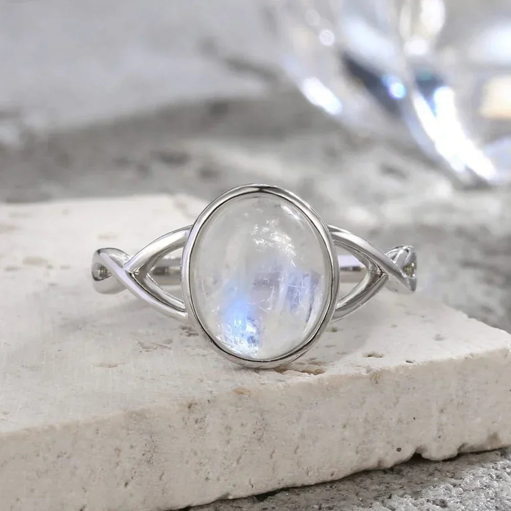 925 Sterling Silver Round Moonstone Gemstone Ladies Ring Birthstone Exquisite Ring Gift for Her