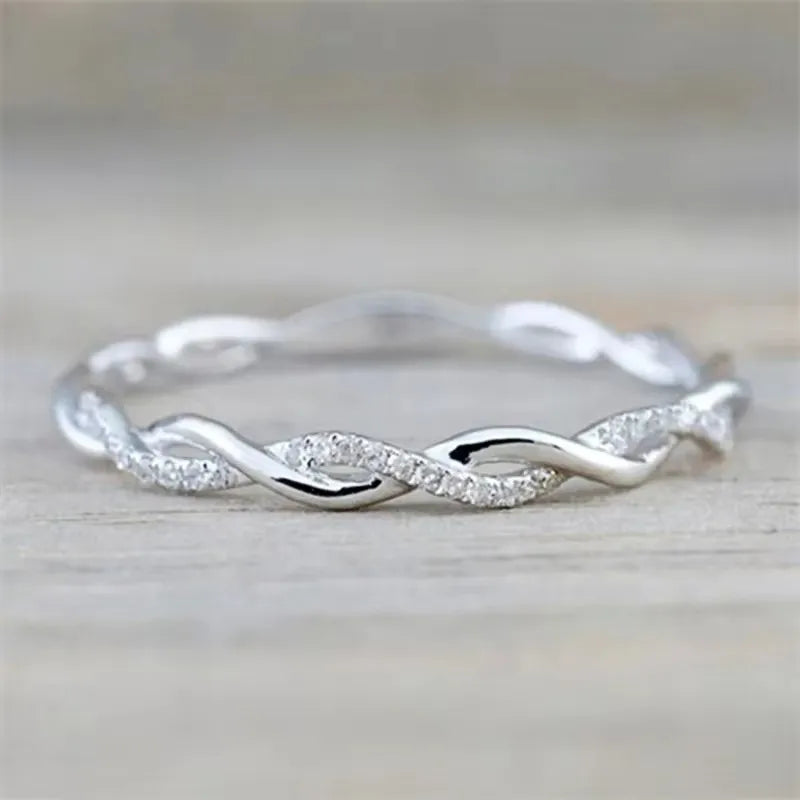 Trendy Twist Rings for Women Wedding Bands Fashion Contracted Design Bridal Rings with Sparkling Cubic Zircon Hot Jewelry